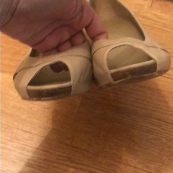 Stuart Weitzman peep toe Nude block heels - Picture 7 of 8